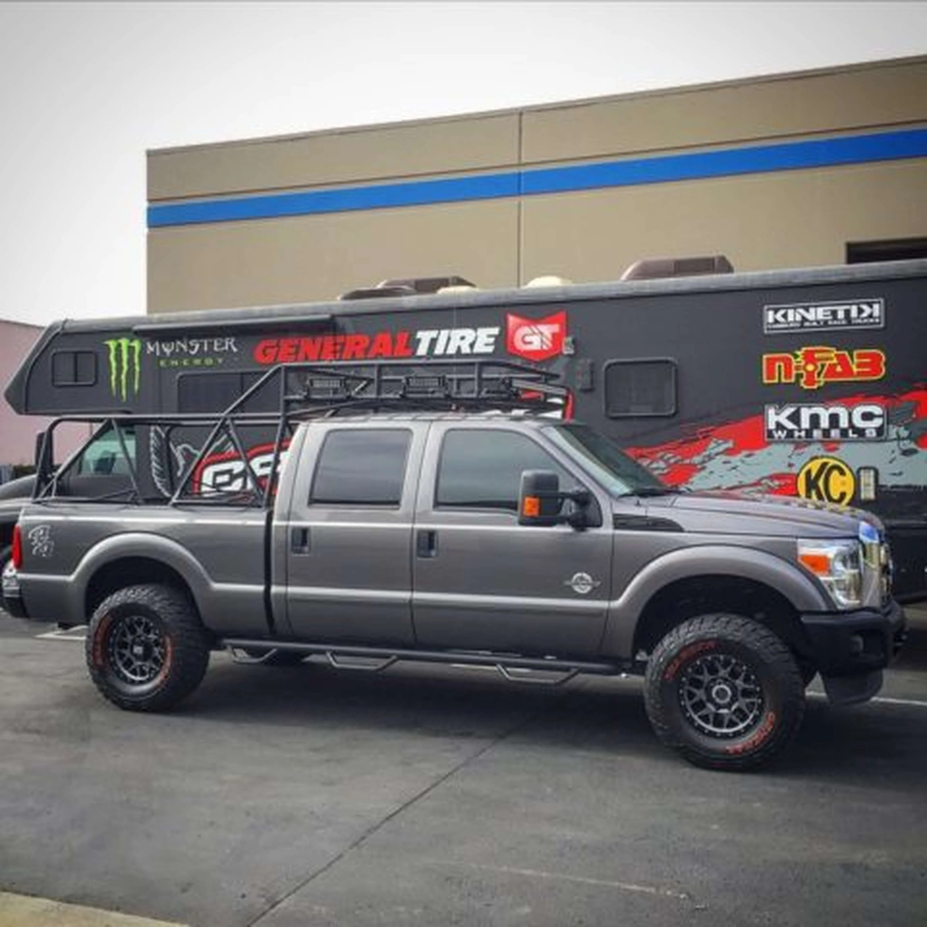 Camburg Ford F-250/350 4WD 05-16 FOX 2.00" Performance Leveling Kit - Image 2