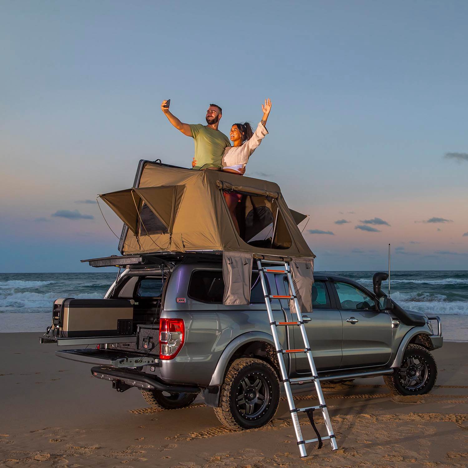ARB Esperance Compact Hard Shell Rooftop Tent - Image 2