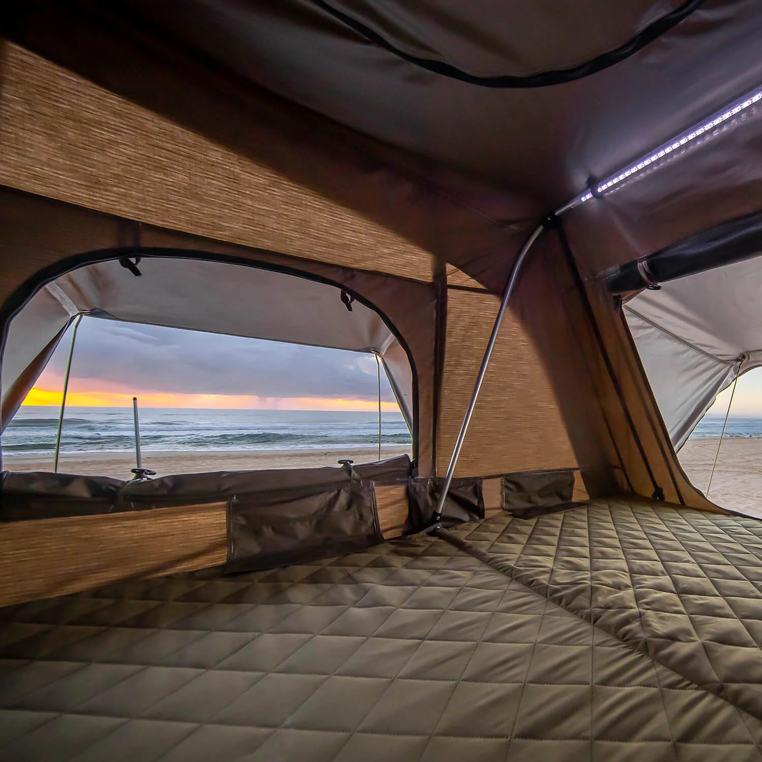 ARB Esperance Compact Hard Shell Rooftop Tent - Image 6