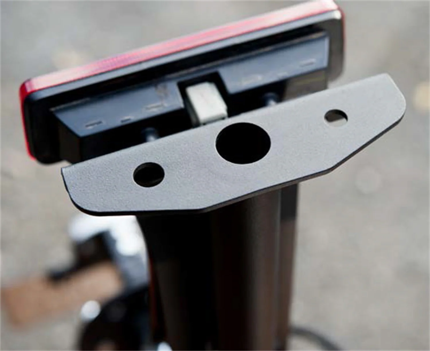 ARB Spare Tire Carrier - Image 3