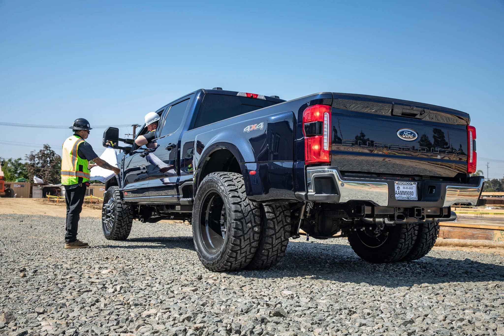 Icon 2.5" Stage 6 Suspension System w/Radius Arms Kit for 2023-2025 Ford F250 Super Duty 4WD Gas - Image 2