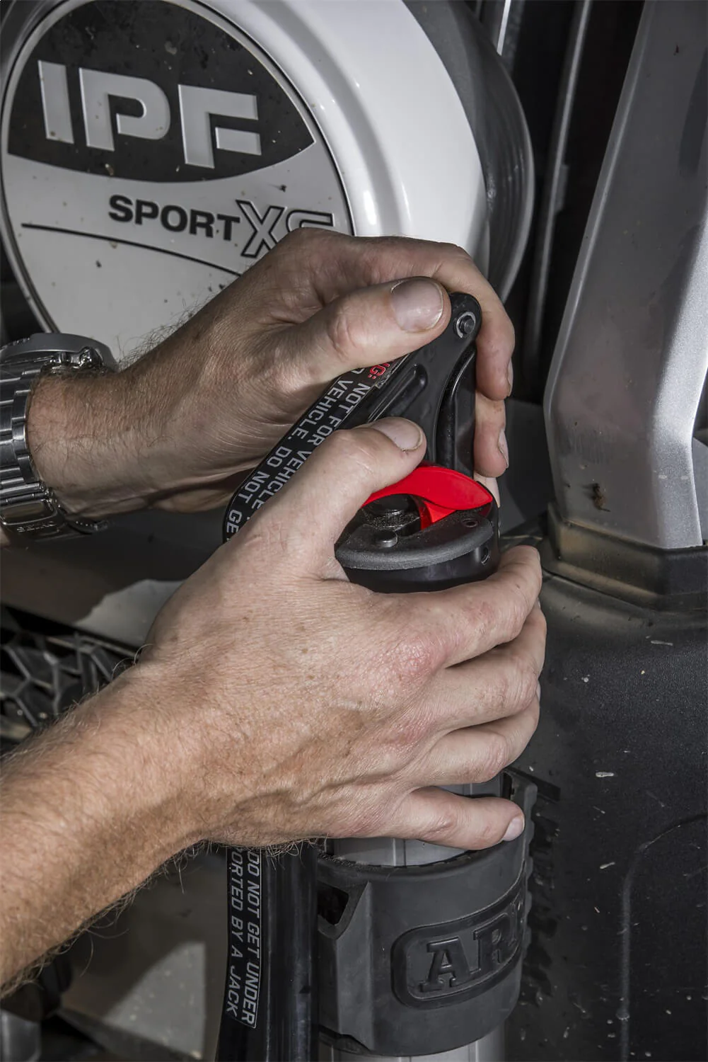 ARB Hydraulic Recovery Jack - Image 3