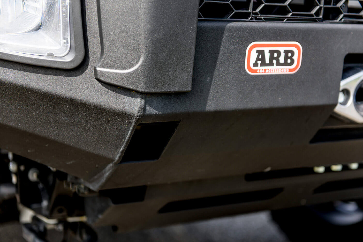Summit Winch Bumper w/Mounting Kit - Image 4